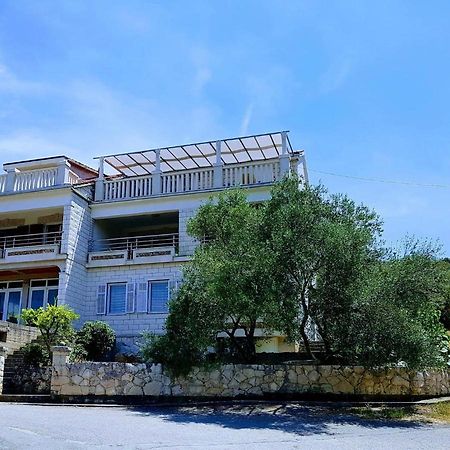 Apartmani Luka Zrnovo Eksteriør bilde