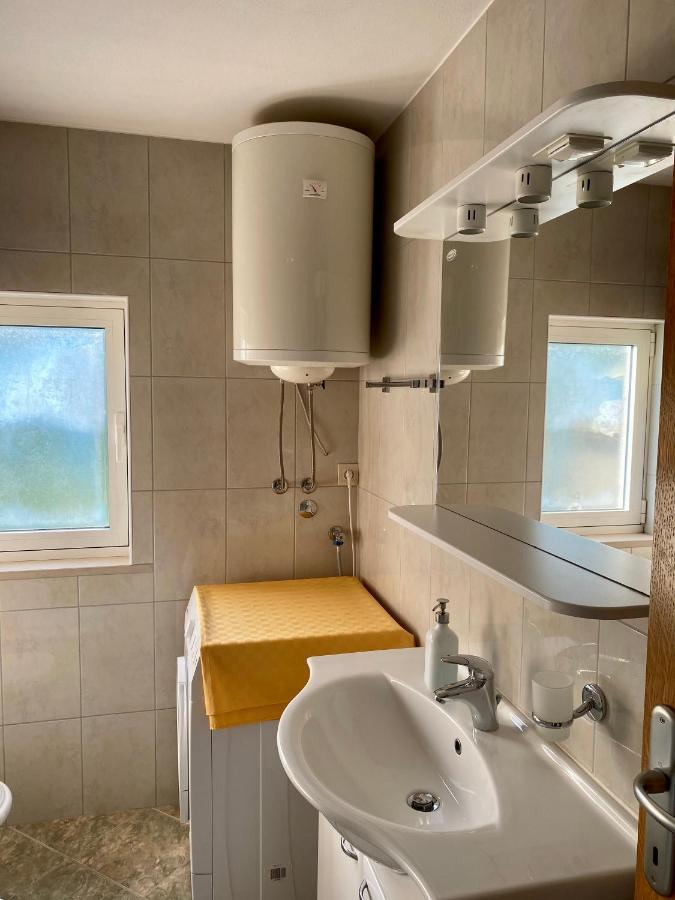 Apartmani Luka Zrnovo Eksteriør bilde