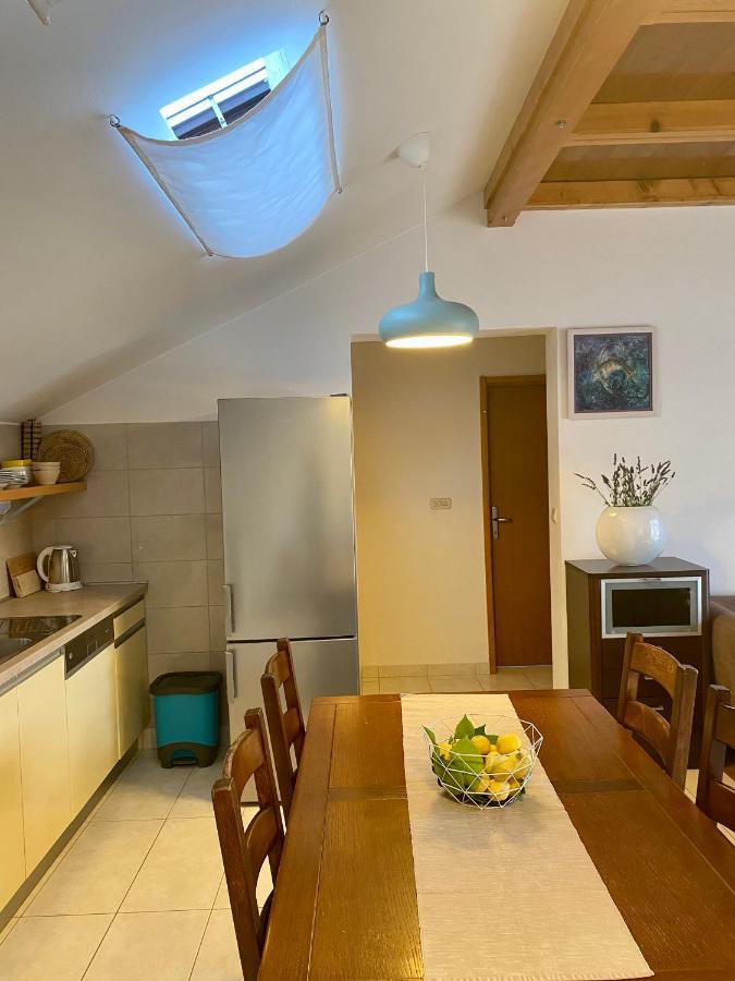 Apartmani Luka Zrnovo Eksteriør bilde