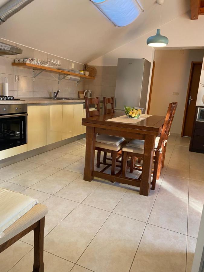 Apartmani Luka Zrnovo Eksteriør bilde