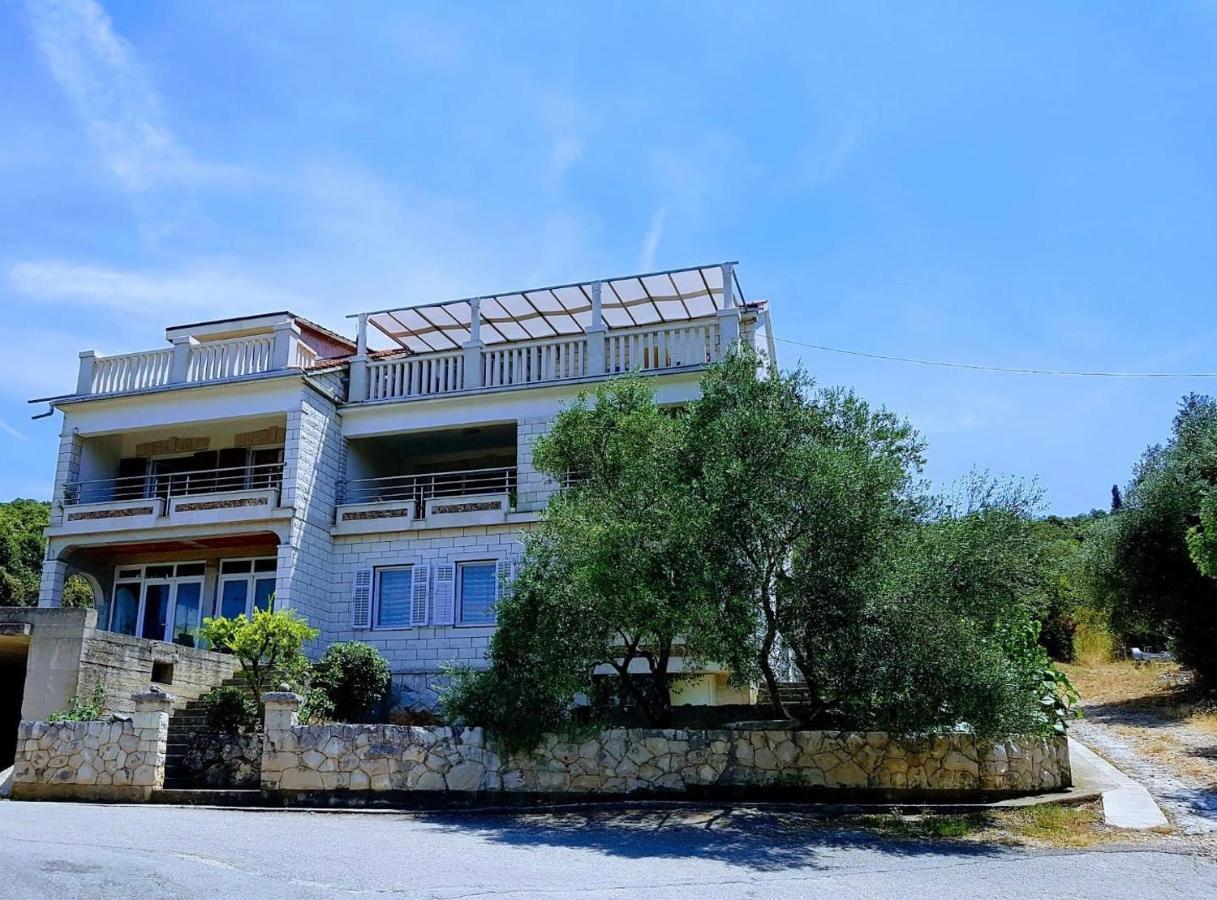 Apartmani Luka Zrnovo Eksteriør bilde
