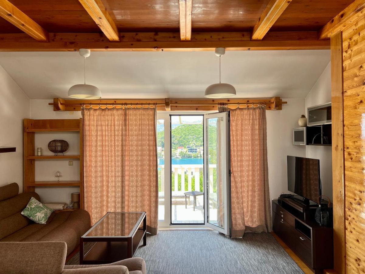 Apartmani Luka Zrnovo Eksteriør bilde
